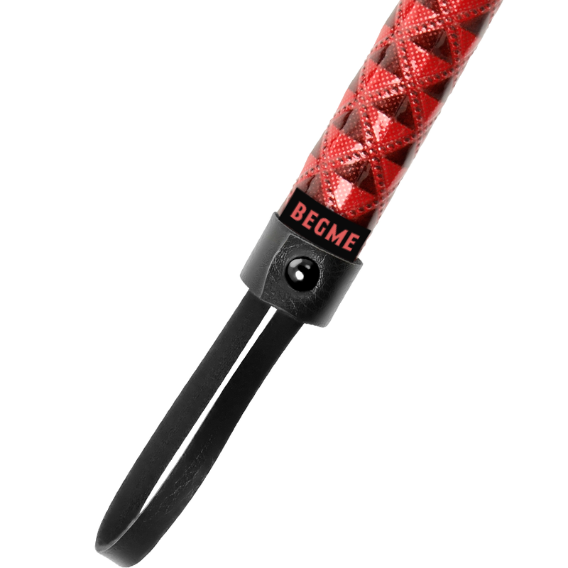 BEGME - ROTE EDITION VEGANER LEDER-FLOGGER