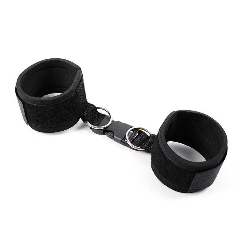 OHMAMA FETISH - CINTURE DI RESTRIZIONE PER I POLSI CON CHIUSURA A GANCIO E ANELLO IN NEOPRENE
