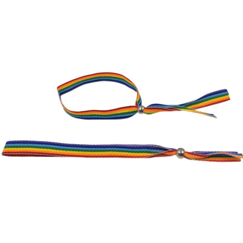 BRACCIALE CON PALLA IN ARGENTO CON BANDIERA LGBT PRIDE