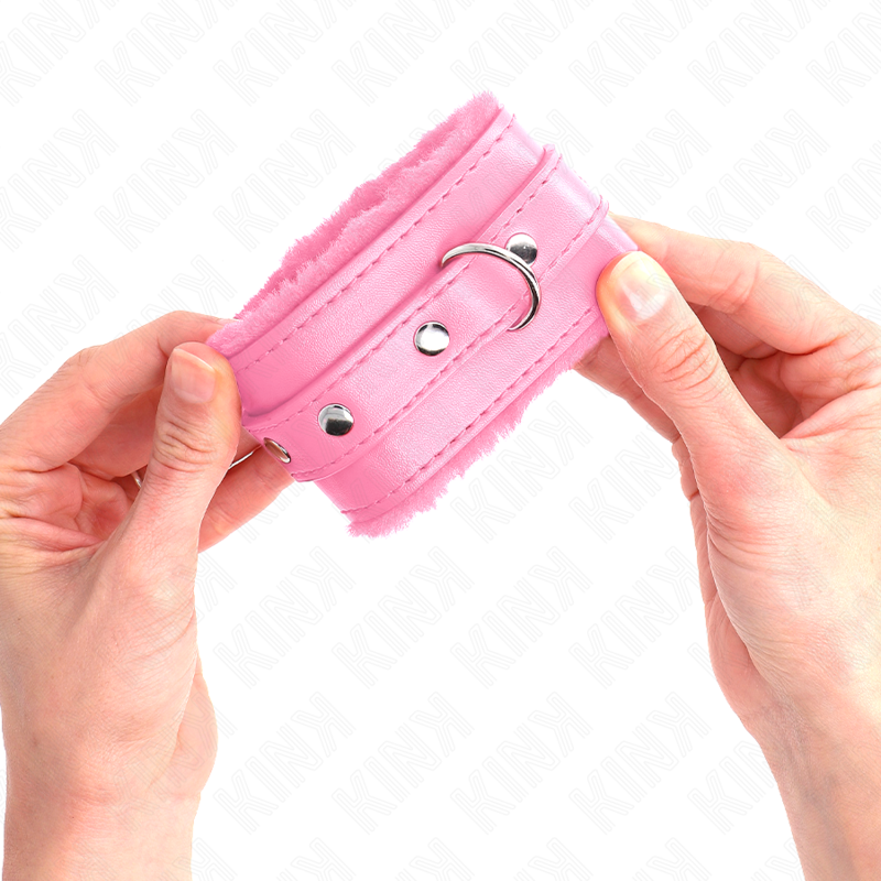 KINK - PREMIUM PELZGEFÜTTERTE HANDGELENKFESSELN PINK MIT PINKEM GÜRTEL, VERSTELLBAR 17-29 CM X 6 CM